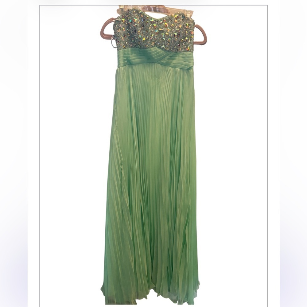 NWT POLYUSA Embellished Pleated Green Gown - Size Large